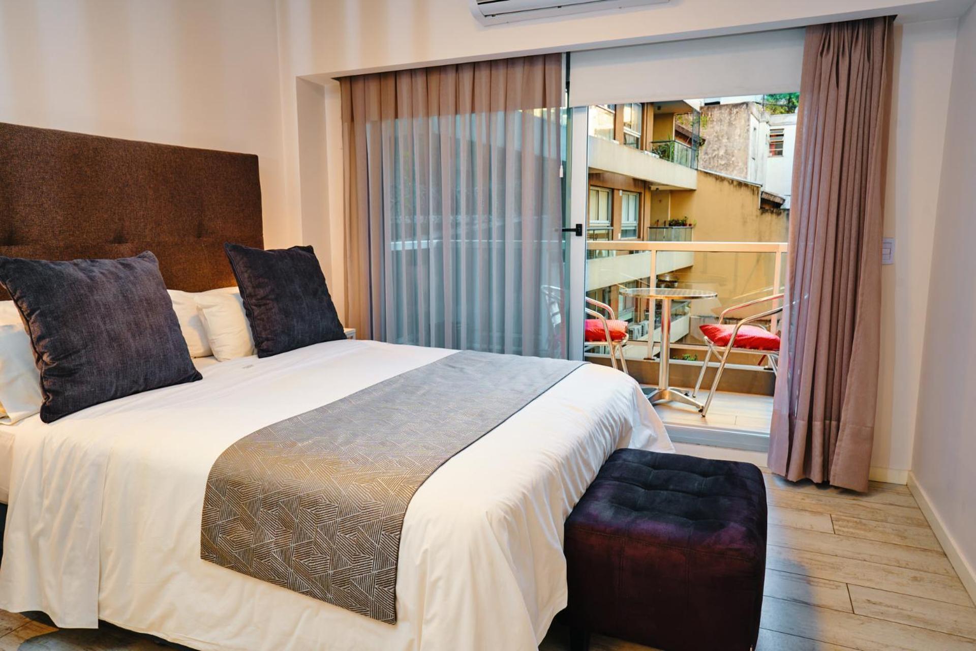 Miravida Soho Apartment